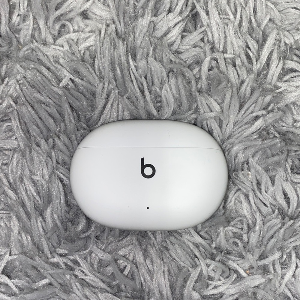 Beats Studio buds